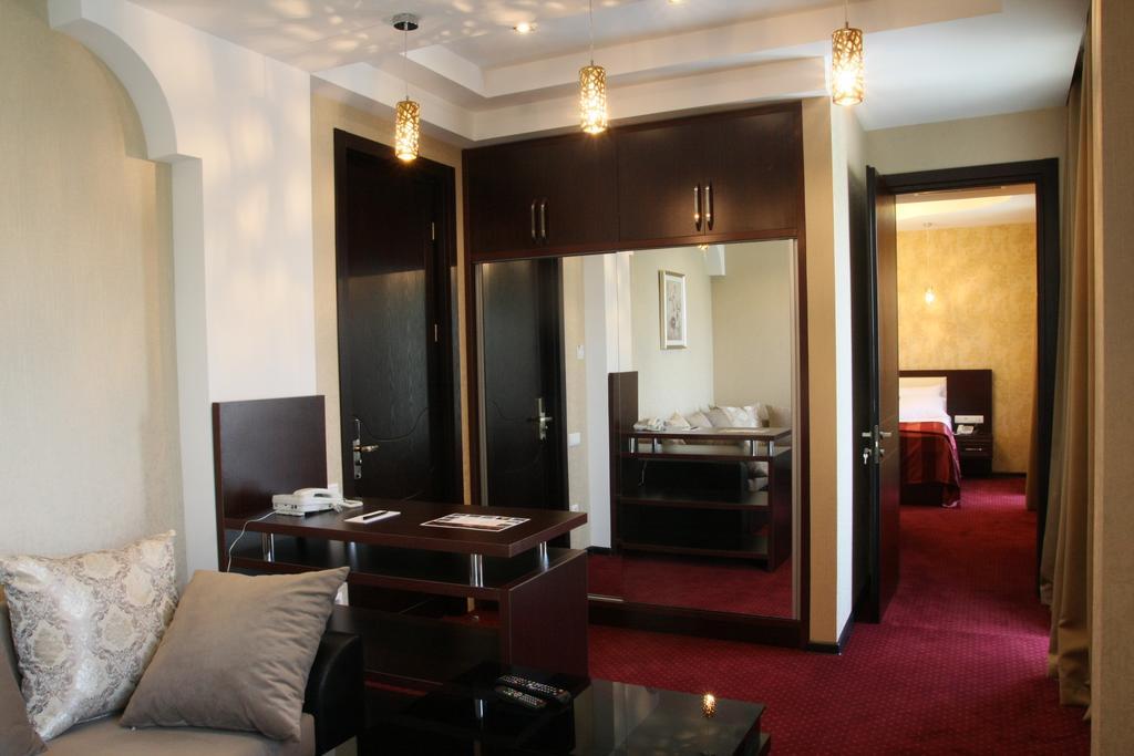 Marionn Hotel Tiflis Exterior foto